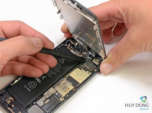 Thay IC cảm ứng iPhone 5 – Sửa chữa iPhone 5 bị hư cảm ứng uy tín lấy liền tại HCM