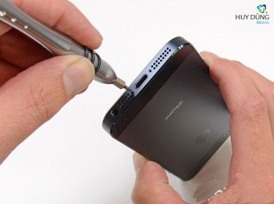 Hướng dẫn tháo pin cho iPhone 5S
