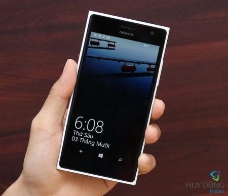 ep thay kinh lumia 730